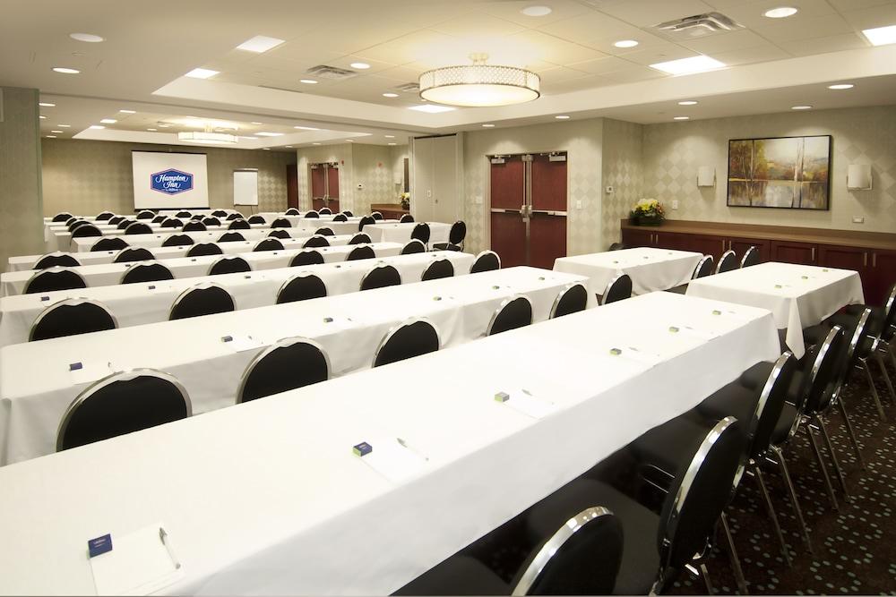 Hampton Inn By Hilton Brampton - Toronto Екстериор снимка