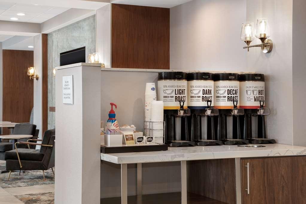 Hampton Inn By Hilton Brampton - Toronto Ресторант снимка